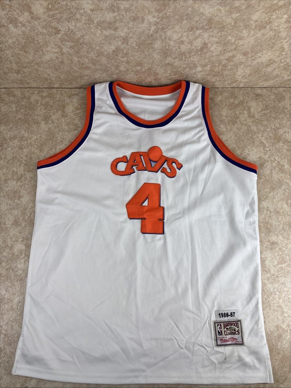 Mitchell & Ness Cleveland Cavaliers Jersey Ron Harper #4 "See Measurements” 60?